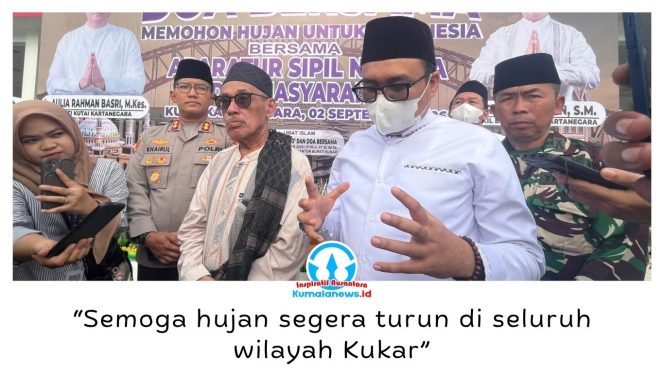 
 Bupati Kukar Aulia Rahman Basri mengatakan, salat istisqa merupakan ikhtiar bersama untuk memohon kepada Allah SWT agar hujan segera diturunkan. Foto: Fairuzzabady.
