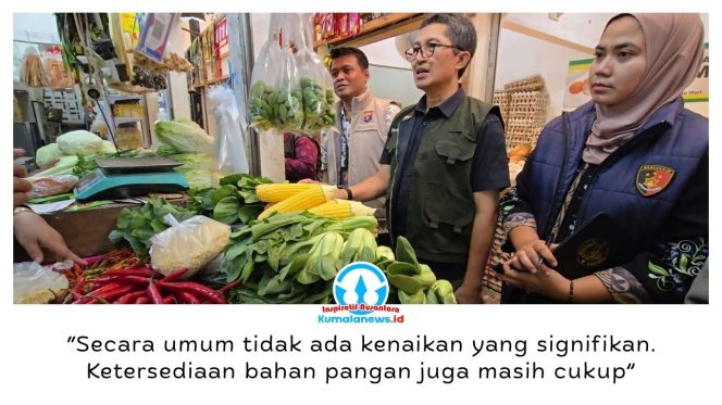 
 Tim Satgas Pangan DP3 Balikpapan bersama Indagsi Ditreskrimsus Polda Kaltim memantau harga dan ketersediaan bapokting di Pasar Klandasan, Jumat (18/9/2026). Foto: M Hilmansyah.