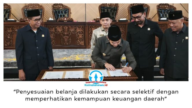 
 Wali Kota Balikpapan Dr. H. Rahmad Mas’ud, SE., ME., usai menandatangani kesepakatan Perubahan APBD 2026 dalam rapat paripurna DPRD Kota Balikpapan, Senin (28/9/2026). Foto: M Hilmansyah.