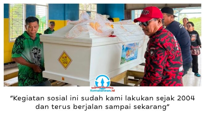 
 Relawan Doreng PDI Perjuangan Kota Samarinda membantu pengantaran jenazah menuju Krematorium Serayu, Tanah Merah, sebagai bagian dari kegiatan sosial yang telah dilakukan sejak 2004.