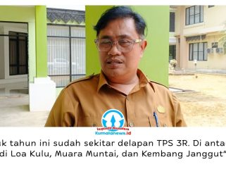 Sekretaris DLHK Kukar, Taupiq, menyebut TPS 3R tak hanya mengurangi volume sampah, tetapi juga membuka peluang ekonomi bagi masyarakat melalui pengelolaannya. Foto: Indirwan.