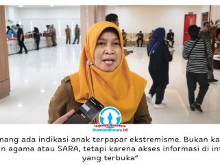 Plt Kepala DP3AKB Balikpapan Nursyamsiarni D Larose menyebut paparan ekstremisme pada anak lebih berkaitan dengan keterbukaan akses informasi di internet, bukan doktrin agama maupun isu SARA. Foto: M Hilamnsyah.