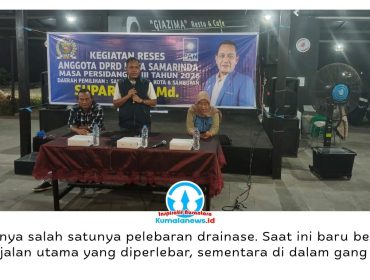 Anggota DPRD Kota Samarinda, Suparno, menyerap aspirasi warga terkait persoalan drainase di RT 23 dan RT 25, Kelurahan Selili. Warga meminta normalisasi dan pelebaran drainase untuk mengantisipasi genangan saat musim penghujan.