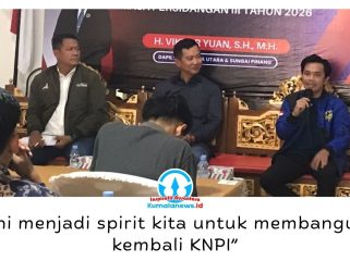Ketua KNPI Kota Samarinda, Ronni Hidayatullah, menyampaikan aspirasi pemuda dan mahasiswa dalam Reses Masa Persidangan III Tahun 2026 di Sekretariat DAD Kaltim, Perumahan Bumi Sempaja, Senin (5/10/2026). Ia mendorong perhatian pemerintah dan DPRD terhadap pengembangan organisasi kepemudaan dan kemahasiswaan. Foto: Beby.