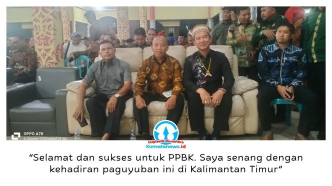 
 Anggota DPRD Kota Samarinda, Viktor Yuan, menyampaikan ucapan selamat atas Milad ke-1 Persaudaraan Paguyuban Blitar Kalimantan Timur (PPBK) sekaligus pengukuhan Pengurus Masa Bakti 2026-2031. Ia mengapresiasi peran PPBK dalam mempererat silaturahmi, menjaga kebersamaan, serta membangun hubungan harmonis dengan masyarakat di Kalimantan Timur. Foto: Yana Ashari.