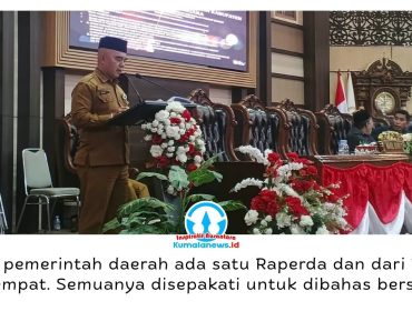 Pemerintah Kabupaten Kutai Kartanegara (Kukar) dan DPRD Kukar menyepakati pembahasan lima Raperda, terdiri dari satu usulan Pemkab Kukar dan empat usulan DPRD. Kesepakatan tersebut disampaikan Asisten I Setkab Kukar, H. Akhmad Taufik Hidayat, usai rapat paripurna DPRD Kukar, Senin (5/10/2026). Foto: Indirwan.