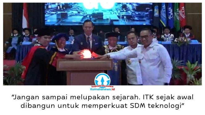 
 Menteri Koordinator Bidang Infrastruktur dan Pembangunan Kewilayahan Agus Harimurti Yudhoyono (AHY) bersama Rektor ITK Prof. Dr. Agus Rubiyanto, pimpinan ITS dan ITERA, serta Gubernur dan Wakil Gubernur Kaltim saat peluncuran ITX, konsorsium empat institut teknologi negeri, pada Sidang Senat Terbuka Dies Natalis ke-12 ITK di Balikpapan, Kamis (8/10/2026). Foto: M Hilmansyah.