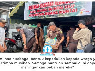 Kejari Kukar bersama IAD dan PWI Kukar menyalurkan bantuan sembako kepada warga terdampak kebakaran di Desa Muara Muntai Ulu, Kecamatan Muara Muntai, Senin (12/10/2026), sebagai bentuk kepedulian dan dukungan bagi korban pascabencana. Foto: PWI Kutai Kartanegara.
