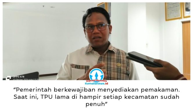 
 Anggota Bapemperda DPRD Kota Samarinda, Samri Shaputra, menjelaskan pembahasan Raperda Pemakaman yang memasuki tahap finalisasi, dengan fokus pada penyediaan lahan TPU dan optimalisasi aset daerah untuk memenuhi kebutuhan masyarakat. Foto: Yana Ashari.
