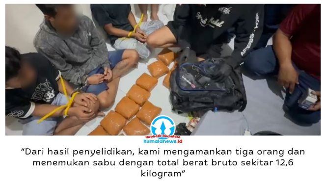 
 Ditresnarkoba Polda Kaltim menggagalkan peredaran sabu seberat 12,61 kilogram di Samarinda, Sabtu (10/10/2026) dini hari. Dalam pengungkapan tersebut, polisi mengamankan tiga pria yang diduga terlibat.