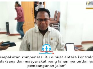 Ketua Komisi I DPRD Kota Samarinda, Samri Shaputra, menjelaskan persoalan pembayaran kompensasi lahan warga terdampak pembangunan Jalan Tembusan Sambutan menuju Merdeka yang didasarkan pada kesepakatan antara kontraktor dan masyarakat. Foto: Yana Ashari.