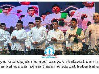 Ketua DPRD Kota Samarinda, Helmi Abdullah, menghadiri Kaltim Bershalawat XIV di Gelora Kadrie Oening (Stadion Sempaja), Samarinda, Jumat (16/10/2026) malam.