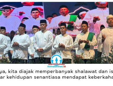 Ketua DPRD Kota Samarinda, Helmi Abdullah, menghadiri Kaltim Bershalawat XIV di Gelora Kadrie Oening (Stadion Sempaja), Samarinda, Jumat (16/10/2026) malam.
