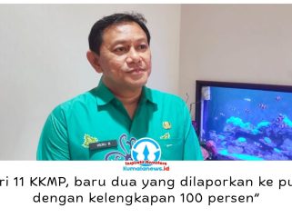 Kepala DKUMKMP Kota Balikpapan, Herresandy Setia Kesuma, menyebut operasionalisasi 11 Koperasi Kelurahan Merah Putih (KKMP) tahap pertama masih menunggu penyelesaian administrasi dan verifikasi pemerintah pusat. Hal itu disampaikan usai rapat koordinasi di Balai Kota Balikpapan, Selasa (20/10/2026). Foto: M Hilmansyah.