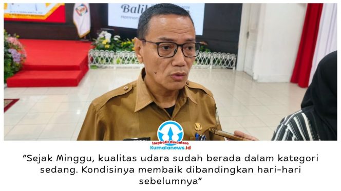 
 Kepala DLH Kota Balikpapan, Sudirman Djayaleksana, menyampaikan kualitas udara mulai membaik berdasarkan pemantauan alat Air Quality Monitoring System (AQMS) setelah sebelumnya memburuk akibat kabut asap. Foto: M Hilmansyah.