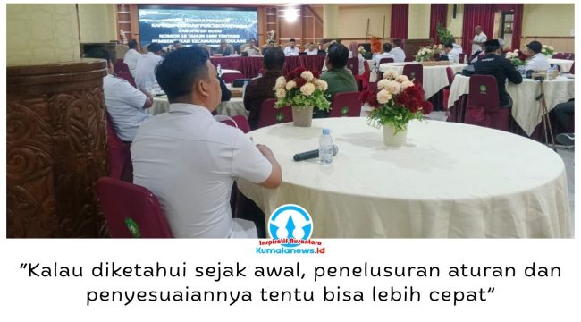 Rapat sinkronisasi Pansus DPRD Kukar membahas Raperda tentang Pencabutan Perda Nomor 18 Tahun 1999 tentang Pembentukan Kecamatan Sedulang, Rabu (21/10/2026). Foto: Indirwan.