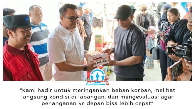 
 Bupati Kutai Kartanegara (Kukar), Aulia Rahman Basri, meninjau lokasi kebakaran di Jalan Kartini, Kelurahan Loa Ipuh, Tenggarong, Minggu (18/10/2026), sekaligus menyalurkan bantuan dan menyiapkan langkah pemulihan bagi warga terdampak. Foto: Indirwan.