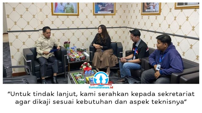 
 Ketua DPRD Kota Samarinda, Helmi Abdullah, menerima audiensi perwakilan PT Fiber Networks Indonesia untuk membahas pengenalan produk dan layanan serta menjajaki peluang kerja sama, Senin (26/10/2026). Foto: Ipan.
