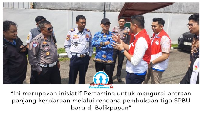 
 Asisten I Bidang Tata Pemerintahan Kota Balikpapan, Sudirman Djayaleksana, bersama perwakilan Pertamina Patra Niaga Regional Kalimantan meninjau SPBU BBM bersubsidi di Jalan MT Haryono, Balikpapan Selatan, Rabu (28/10/2026). Foto: M Hilmansyah.