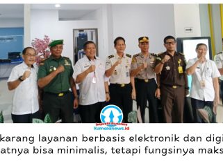 Foto bersama usai peresmian layanan Beranda Imigrasi di Mal Pelayanan Publik (MPP) Kabupaten Kutai Kartanegara, Rabu (28/10/2026). Foto: Indirwan.