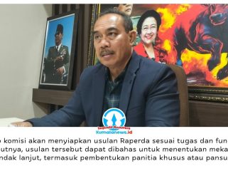 Wakil Ketua DPRD Kota Samarinda, Ahmad Vananzda, saat memberikan keterangan terkait agenda kegiatan dewan November 2026 di ruang kerjanya, Rabu (28/10/2026). Foto: Yana Ashari.